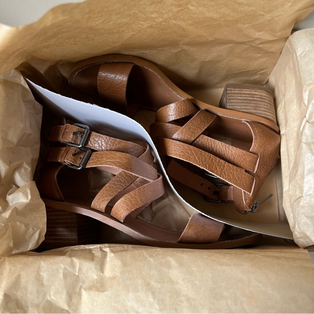 Madewell Lora Block Heel in Tan Leather - Picture 8 of 9